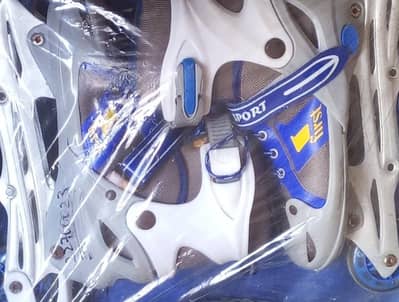 kids adjustable rolling skates shoes_and blue colour