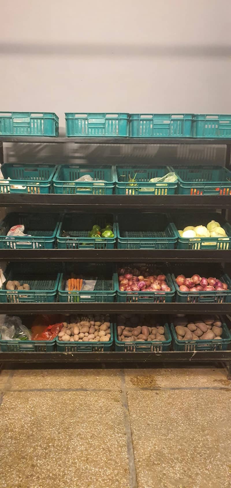 Vegetables stand 2