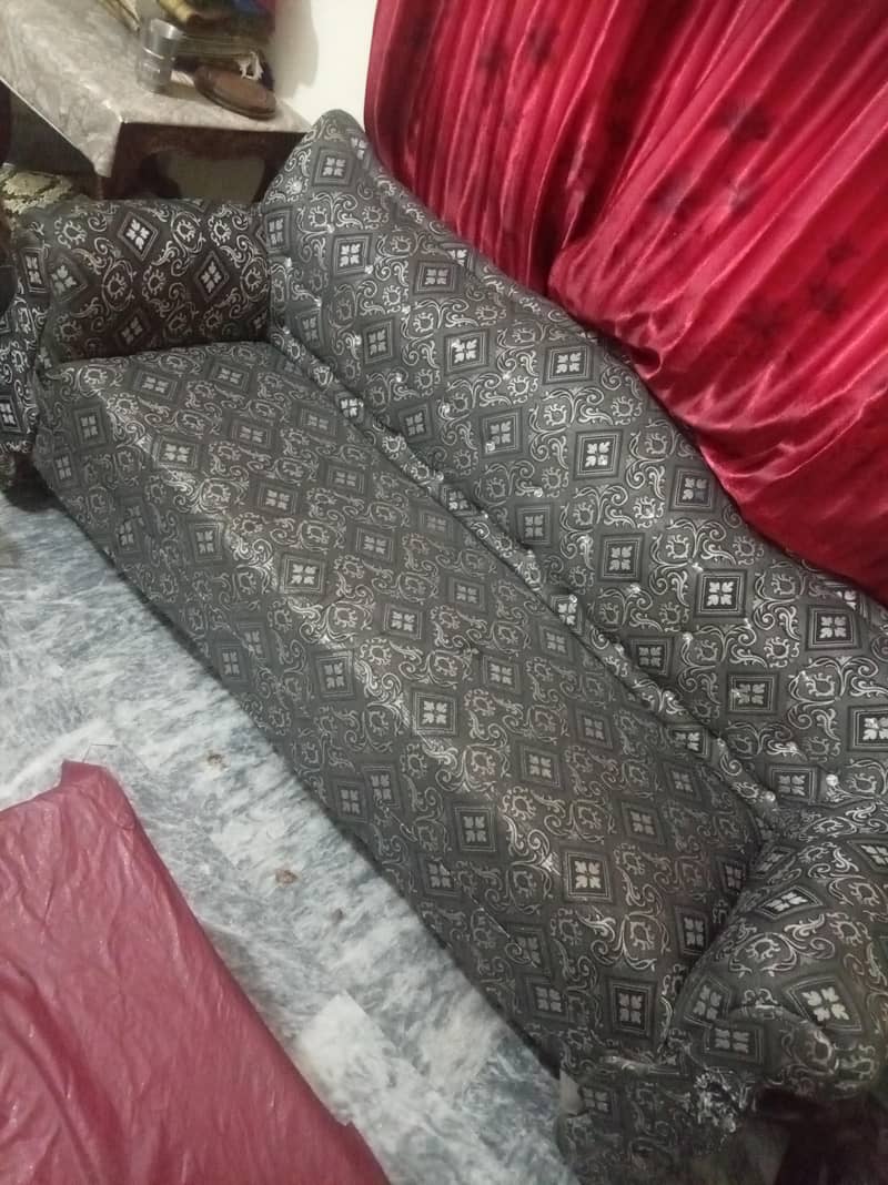 sofa set condition good 1