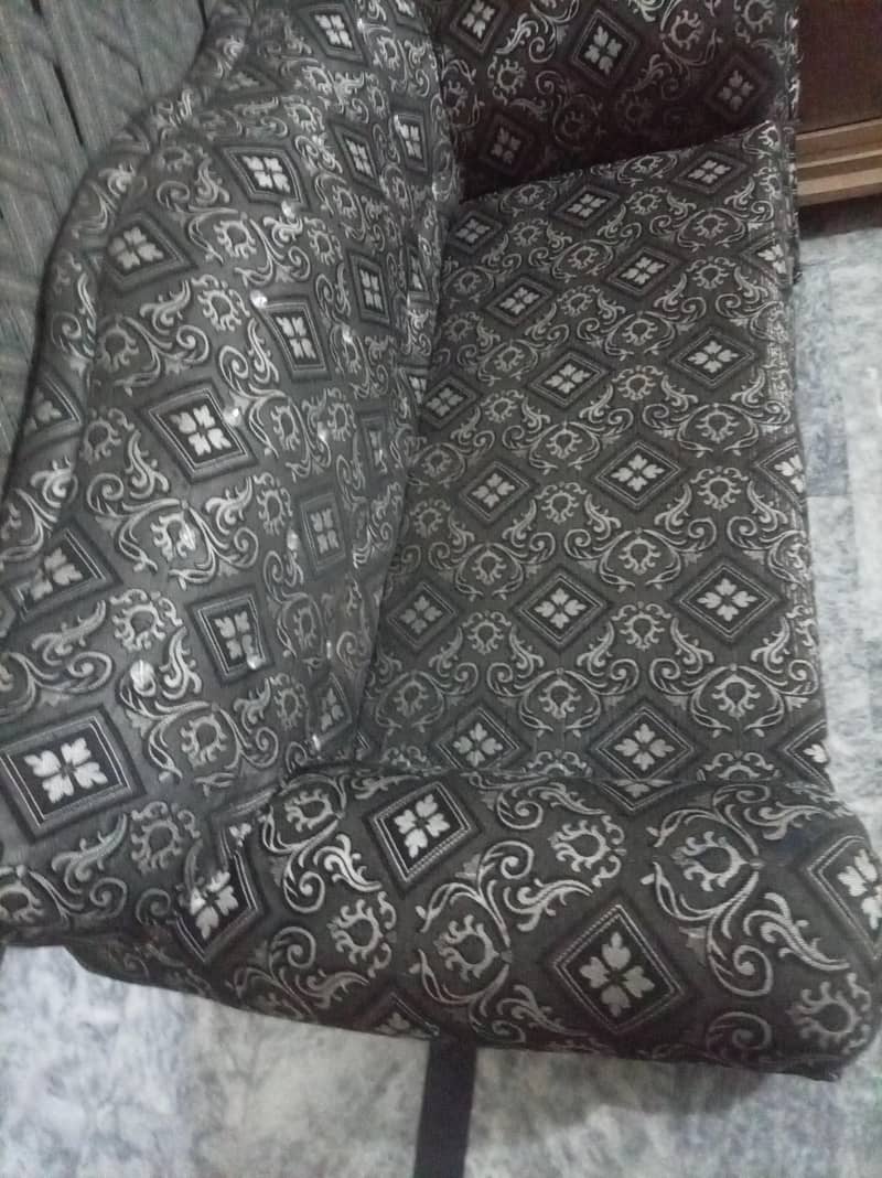 sofa set condition good 2