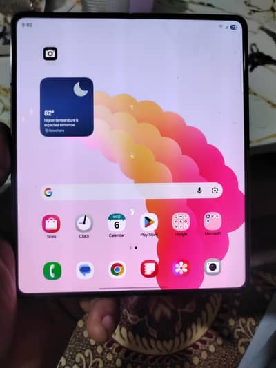 sumsung Galaxy fold 4.5g. appord