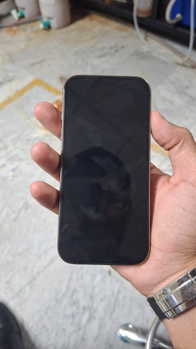 Iphone 16 pro 7