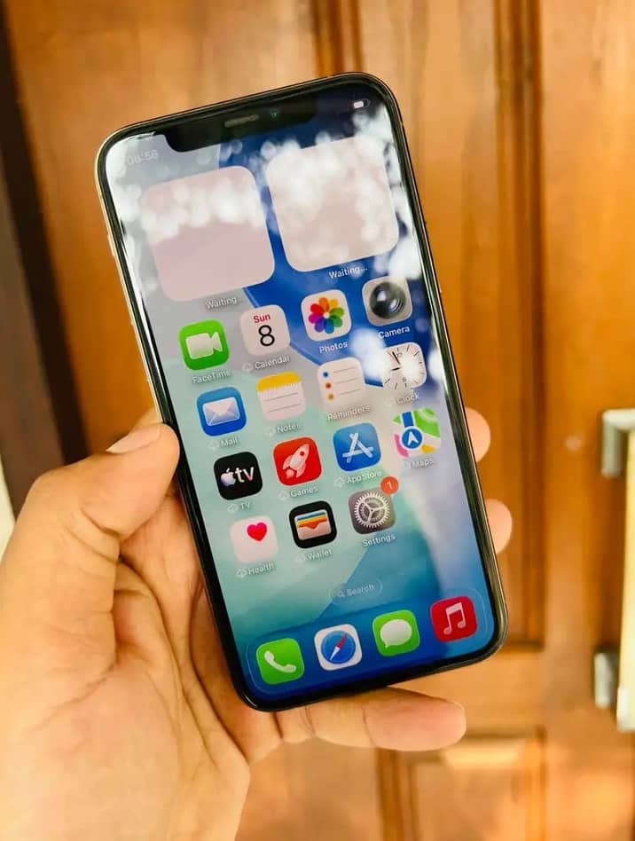 Apple iPhone 11 0