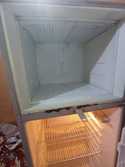 Dowlance refrigerator