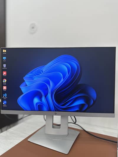 HP 24” LCD Monitor | Full HD | Excellent Condition