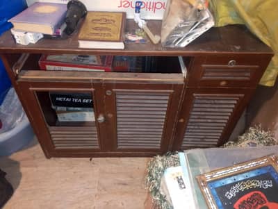 Sheesham Solid Wooden Table Rs. 15000/-