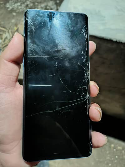 ONEPLUS 8  (snapdragon 665 ) 8/128