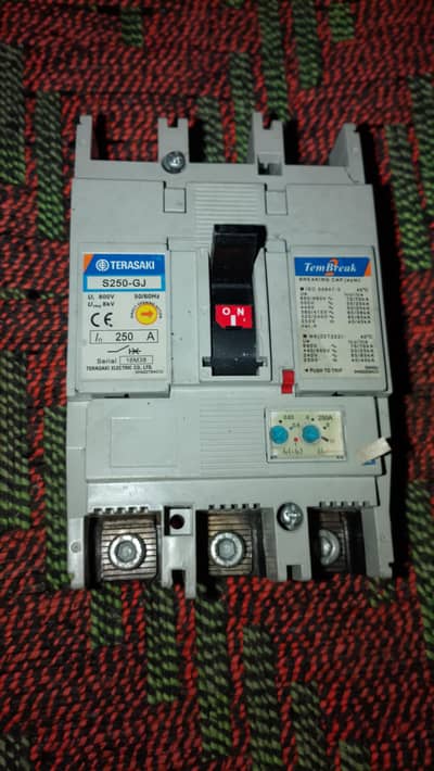 terasaki breaker 250Amp