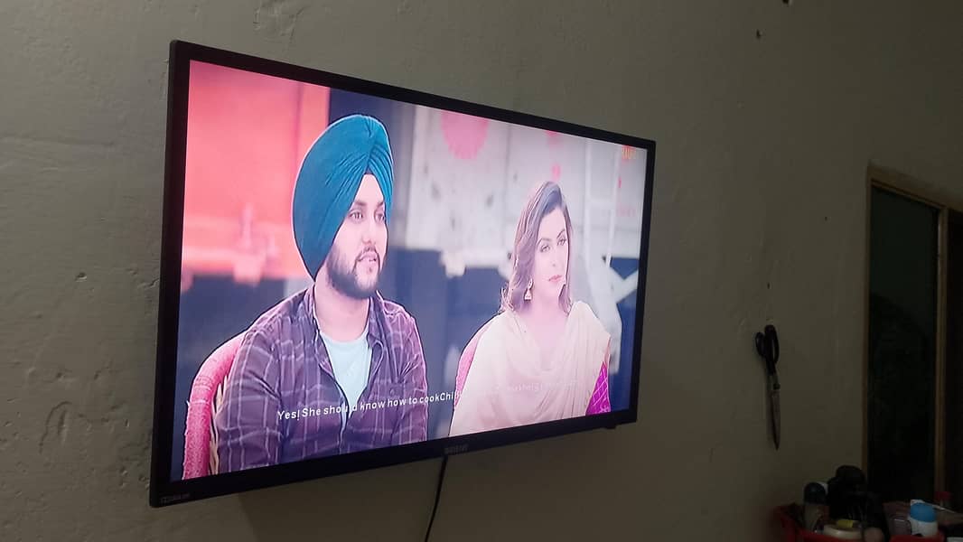 orient 32" led simple 5