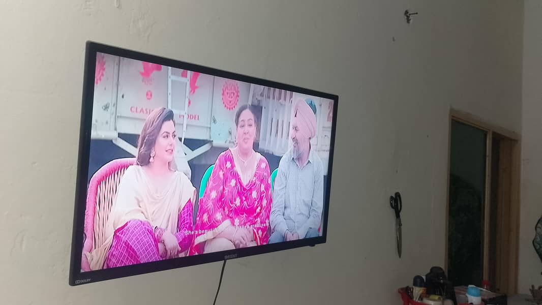 orient 32" led simple 8