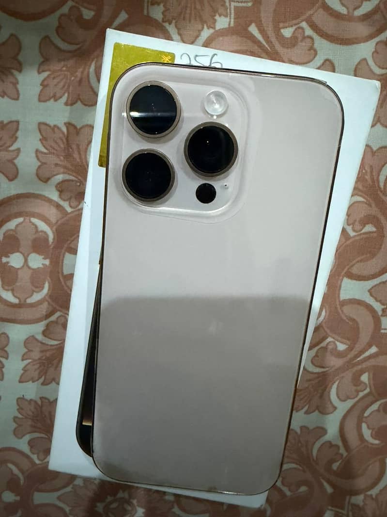 Iphone 16 pro. 1