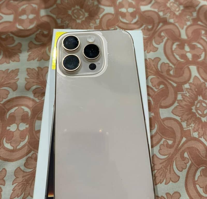 Iphone 16 pro. 2