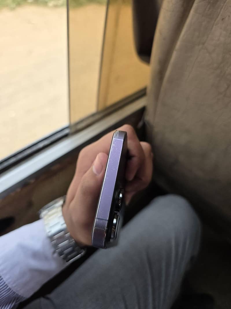 iphone 14 pro max 3