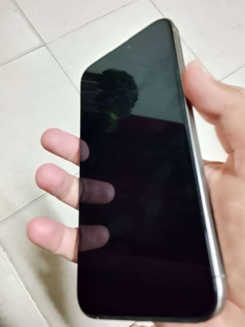 IPhone 15 Pro Max 6