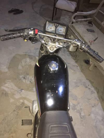 bike bilkul thek h Koch Kam karwane ki zarorat nae h