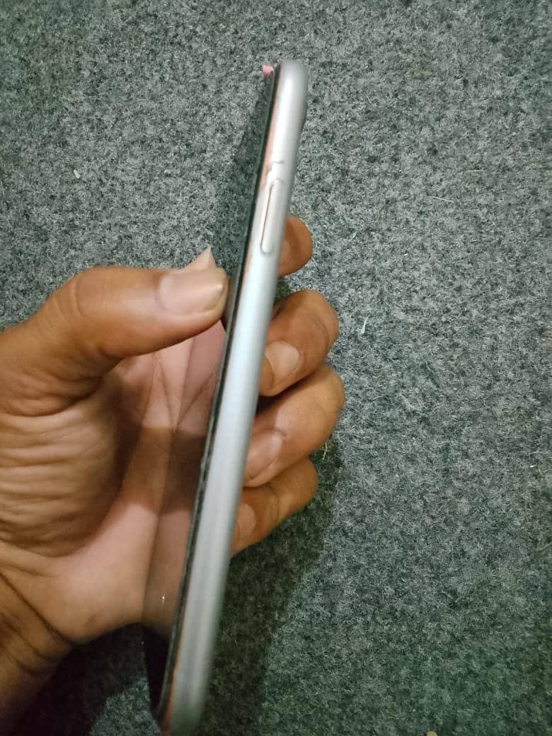 IPhone 2