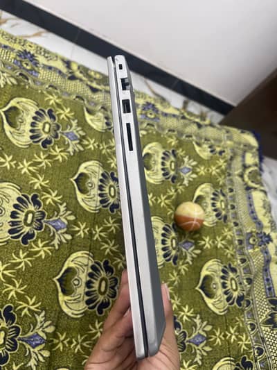 Lenovo think book