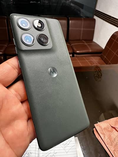 Motorola edge 2025 dual Sim 12 GB RAM 256 GB Room