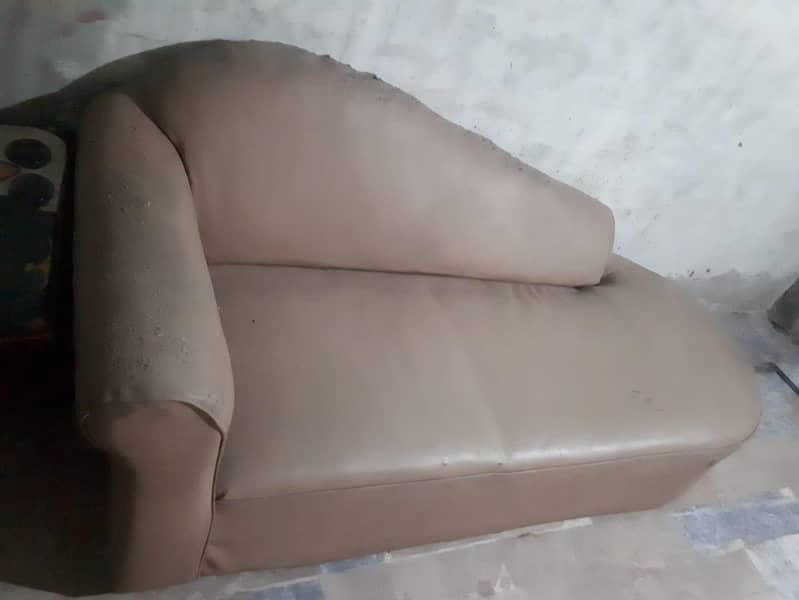 leather 8