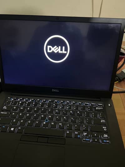 Core i 5 8 gen spec 8/256 touch screen