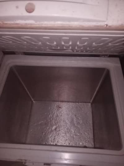 Waves Large Size Double door D Frizer chill Cooling.