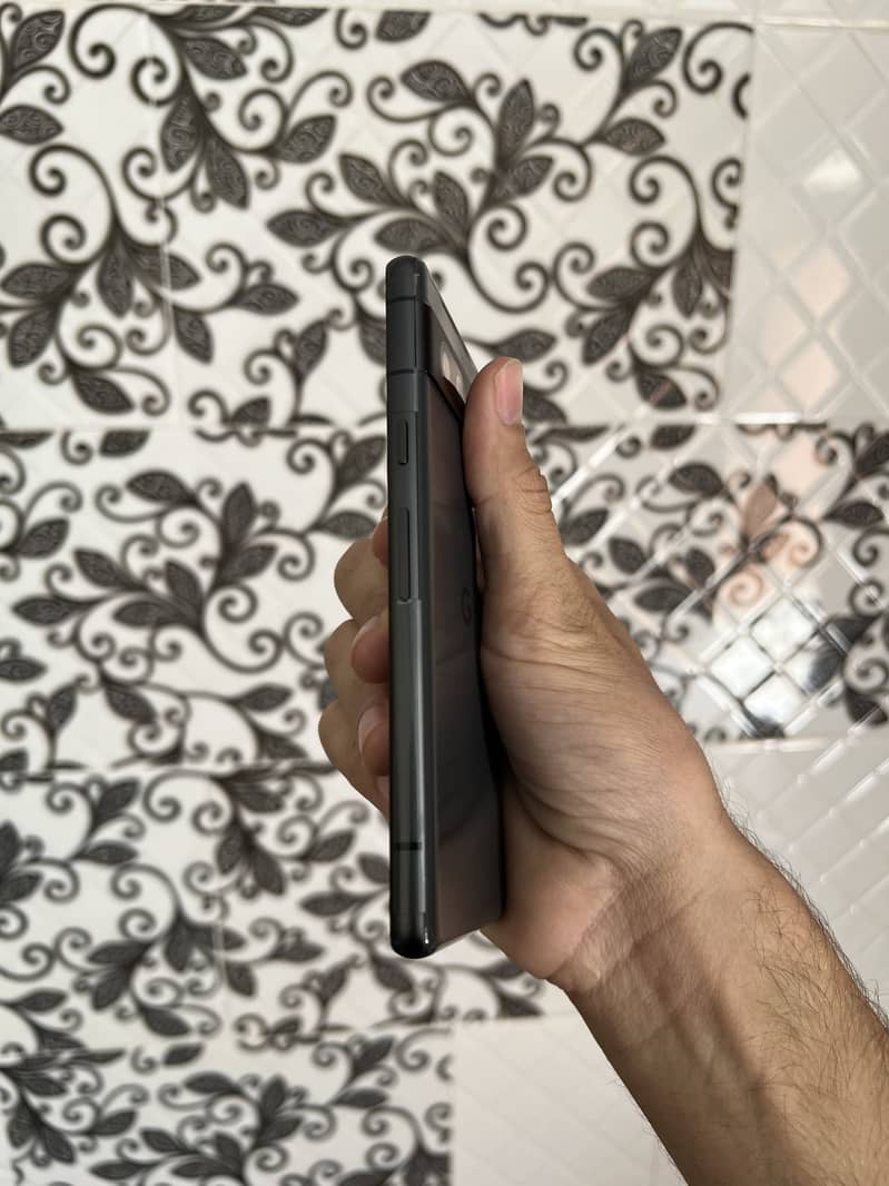 Google Pixel 7A 1