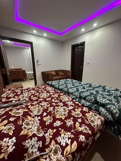1 bed luxury apartments for rent on daily basis in bahria town lahore
