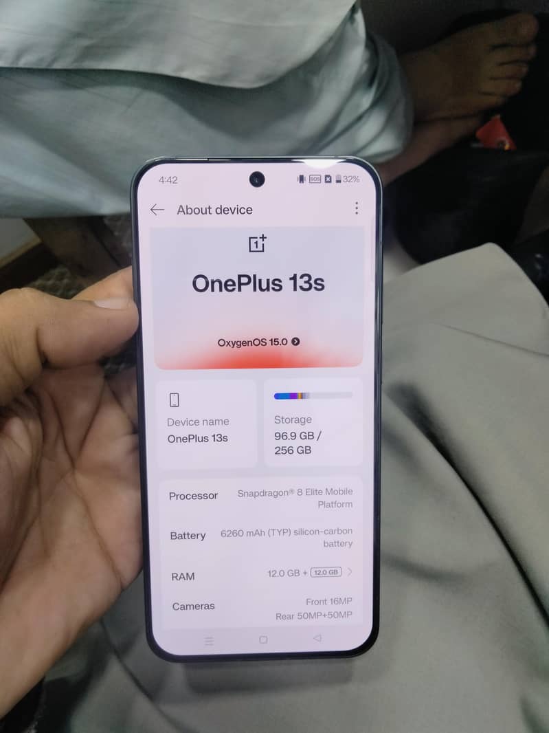 OnePlus 13S 3