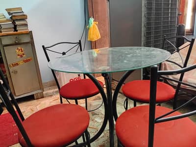 Dinning Table with 4 chairs