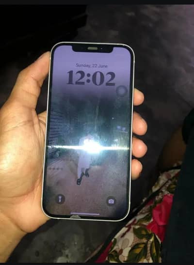 iphone 12 lash condition 10/10 sim chlti h