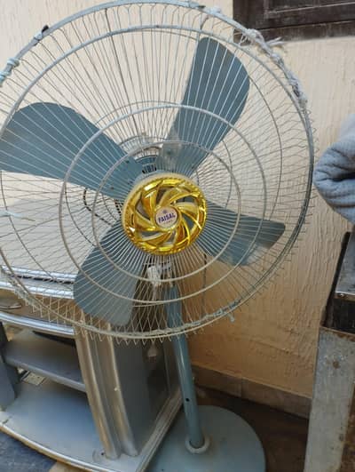 fan in 9/10 Condition