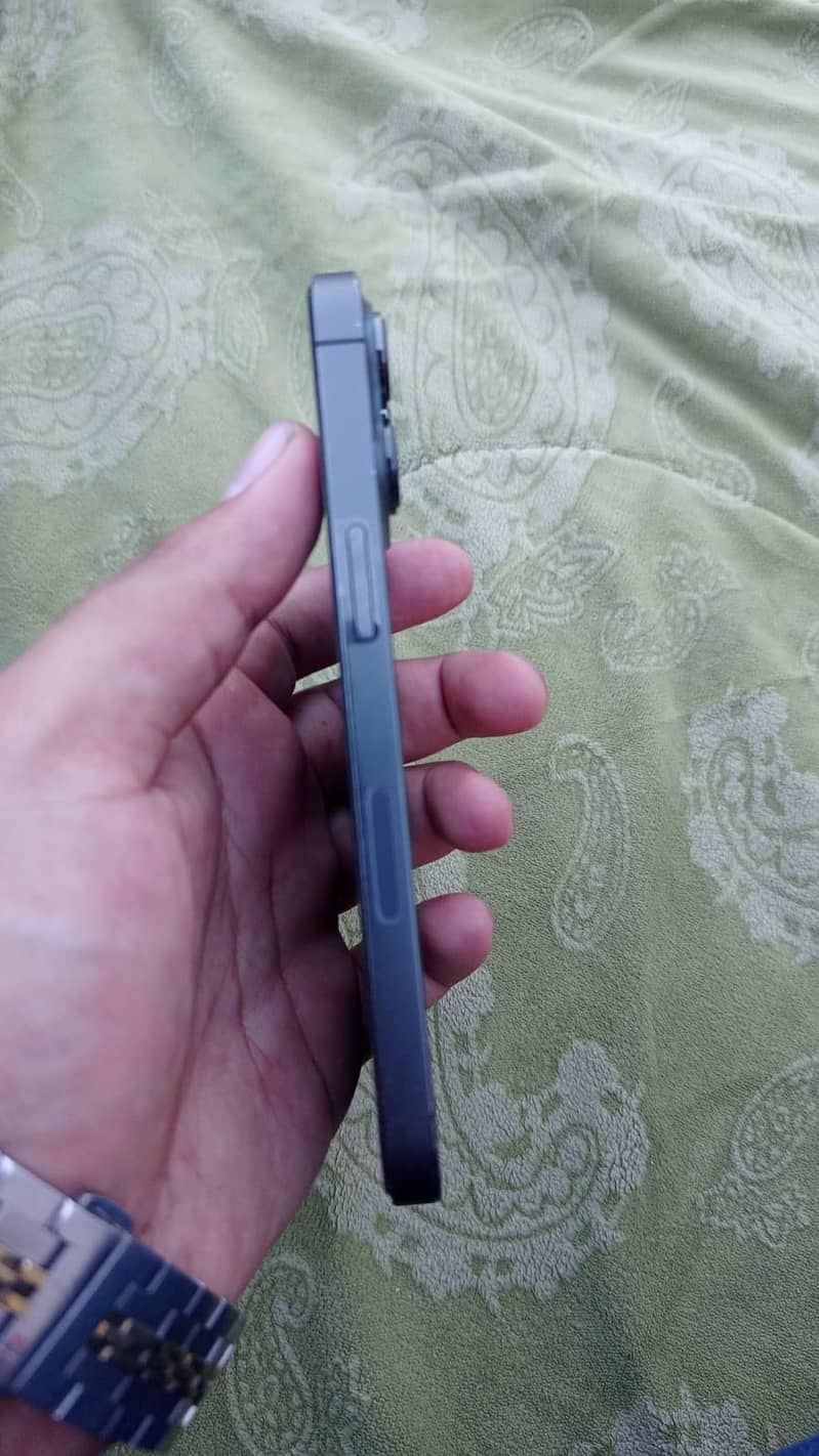 IPhone 13 Pro 2