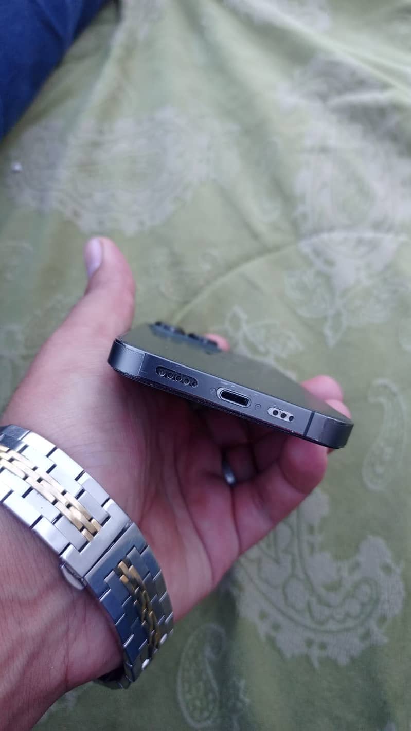 IPhone 13 Pro 5