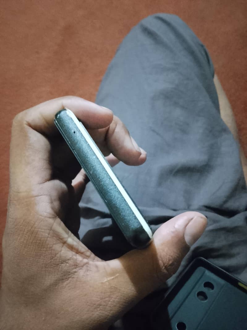 google pixel 6a 4