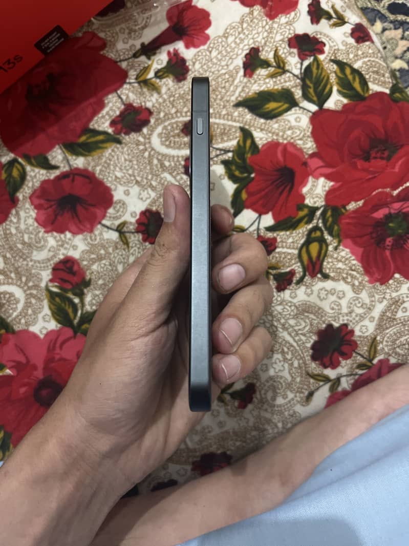 Oneplus 13s 3