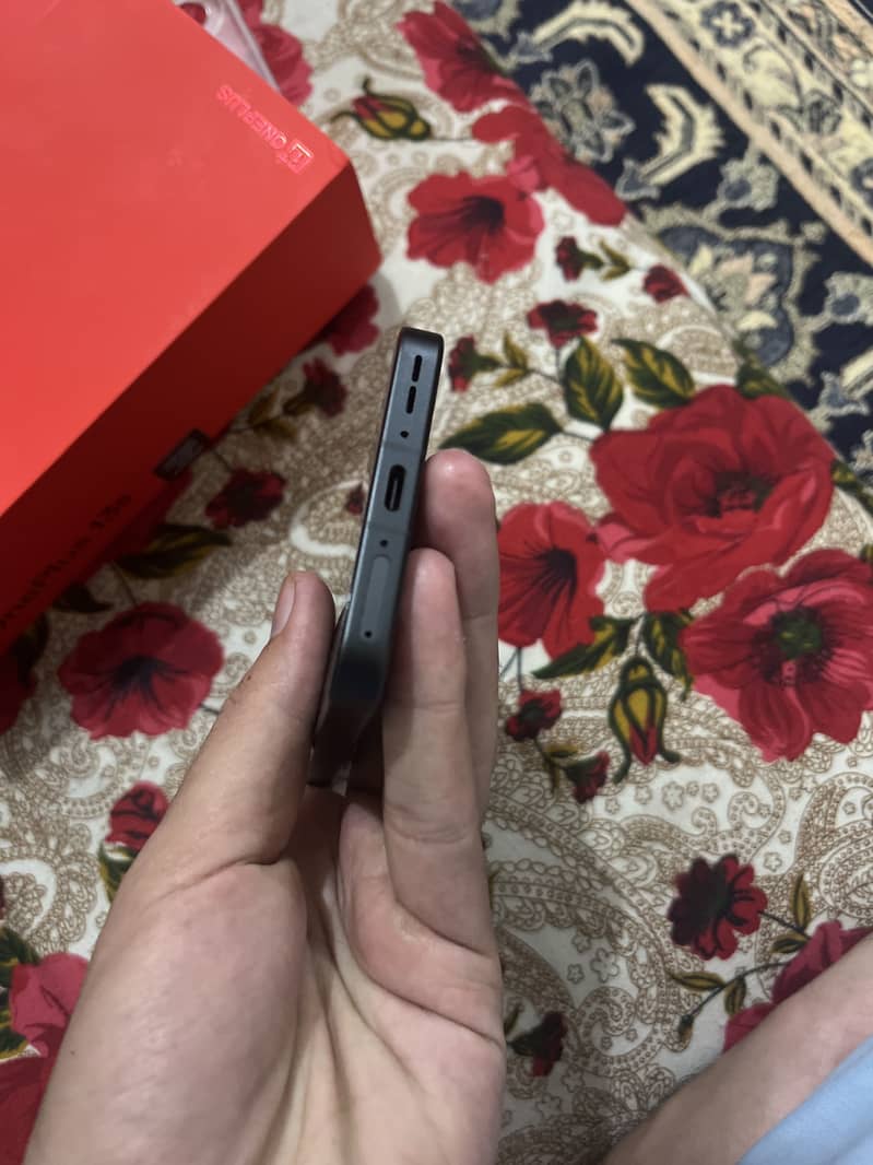 Oneplus 13s 4