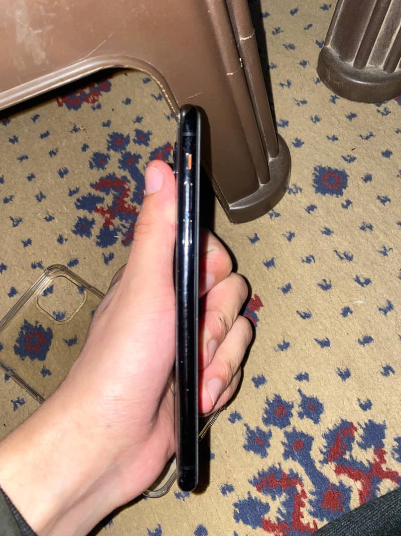 iphone 11 pro max 1