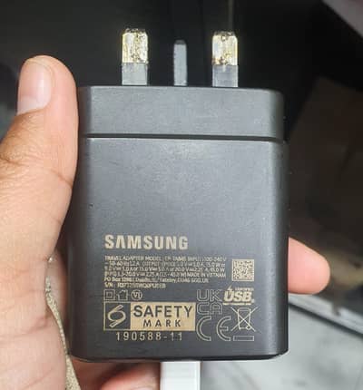Samsung Geniune super fast charger  45 watts