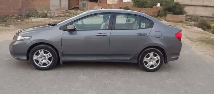 Honda City 2016 model family use car bilkul new Jaisi