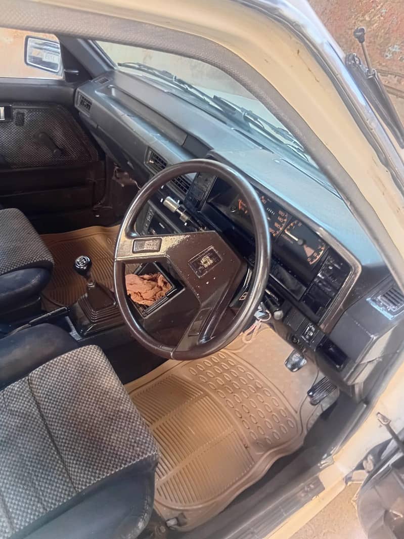 Corolla 86 0