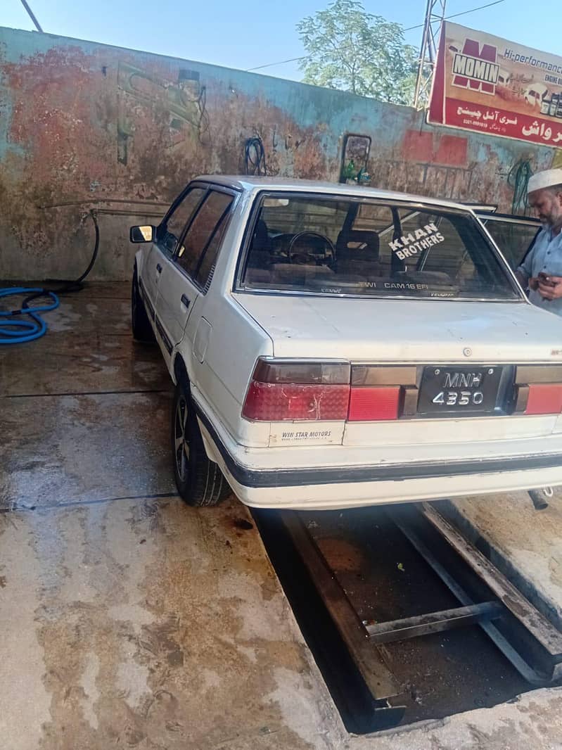 Corolla 86 3