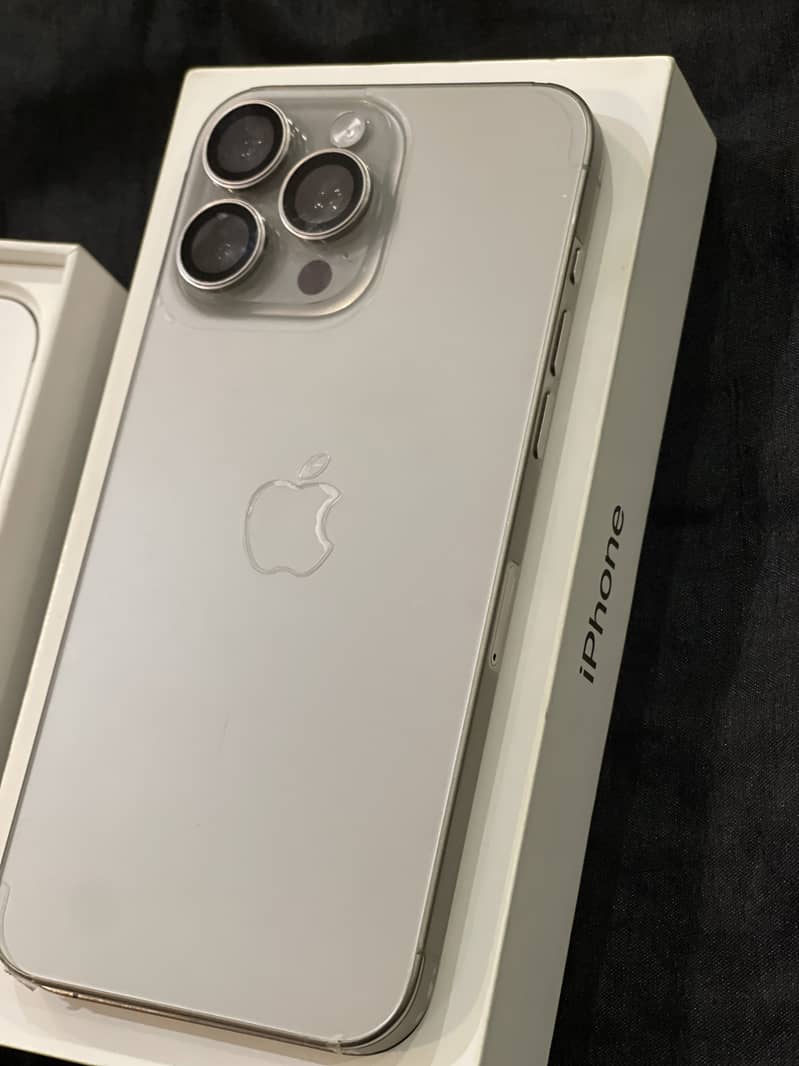 Iphone 15 pro max 2