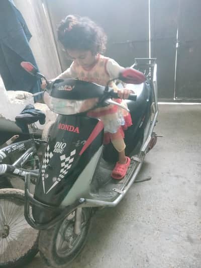 scooty