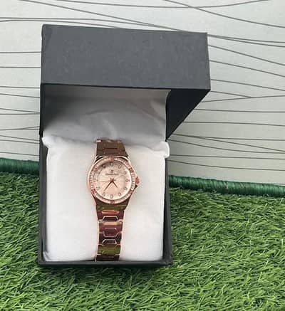 Modern Minimalism: The Essential Daily Watch