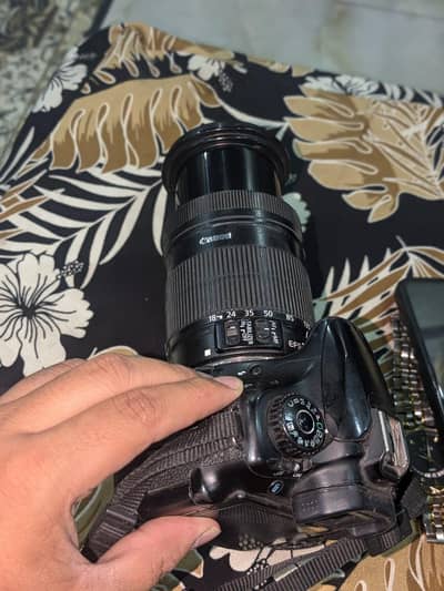 Canon EOS 60D DSLR Camera (Excellent Condition)