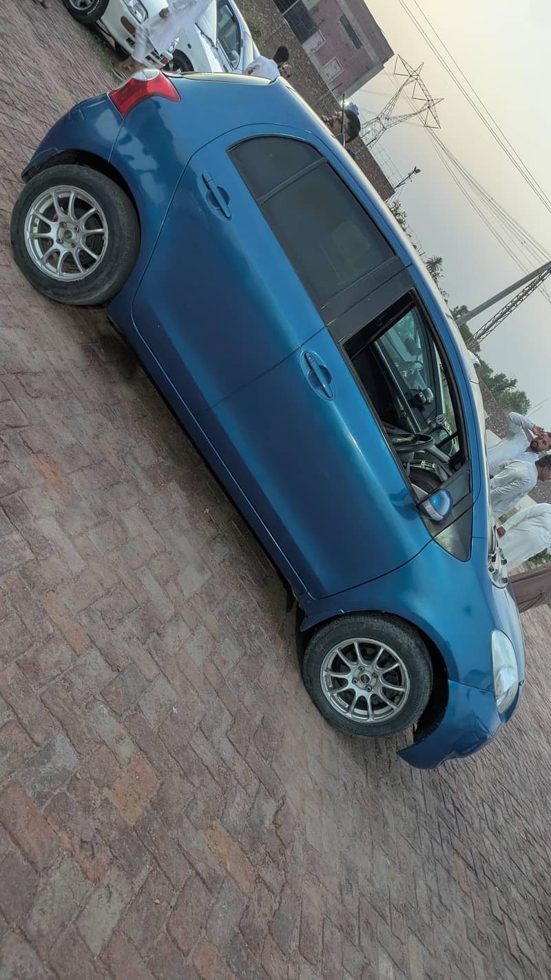 Toyota vitz automatic 3