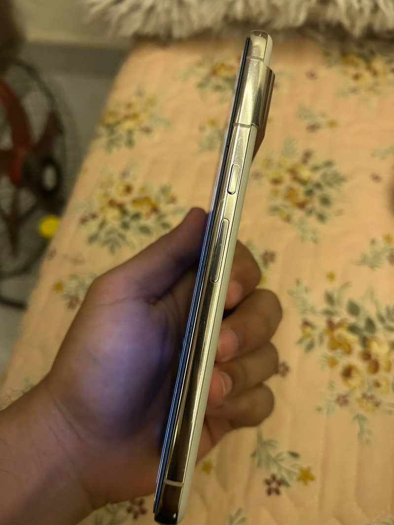 Google pixel 8 pro 2