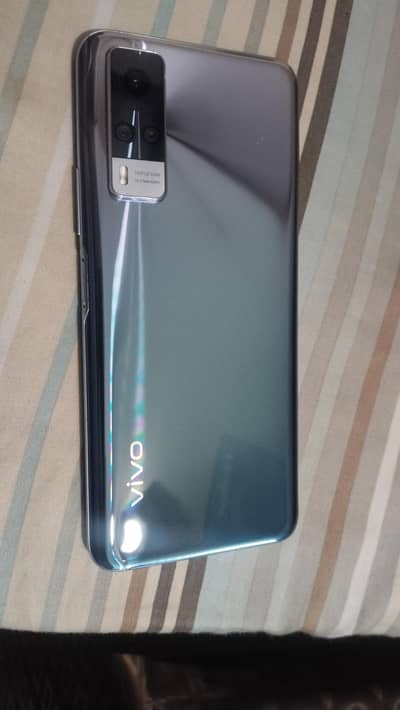 Vivo y51s