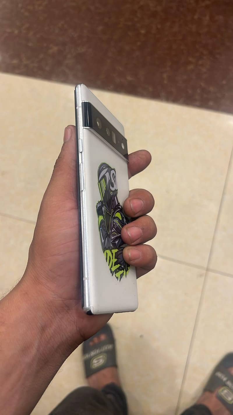 80000 4