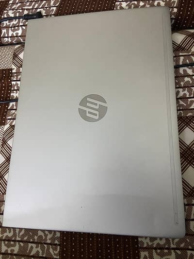 AMD Ryzon 5 8GB RAM 256GB SSD